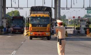Yêu cầu địa phương bỏ ngay quy định trái với Trung ương; từ tháng 10, nơi kiểm soát được dịch cho học sinh đi học lại