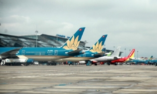 Từ 21/10, hàng không lại có vé 0 đồng cho người lao động