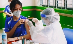 Phó Thủ tướng yêu cầu tiêm phủ mũi 1 ở miền Nam trong 5 ngày