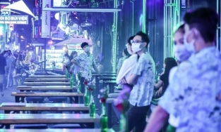 TP.HCM: Ngừng hoạt động kinh doanh dịch vụ karaoke, vũ trường, massage, spa, quán bar