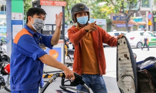 Từ 15h chiều nay, giá xăng dầu giảm mạnh, xăng RON 95 giảm tới 1100 đồng/lít