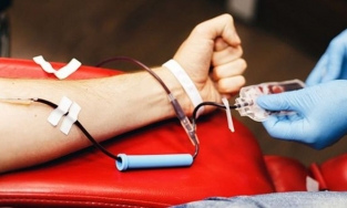 Sau tiêm vaccine Covid-19 bao lâu thì được hiến máu?