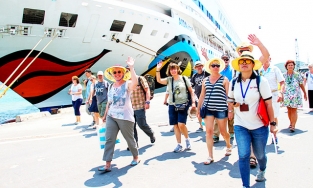 Kiến nghị từ 1/5 sẽ mở cửa trở lại để cứu ngành du lịch