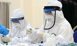 Phát hiện ca nhiễm chủng Omicron đầu tiên ngoài cộng đồng ở Hà Nội