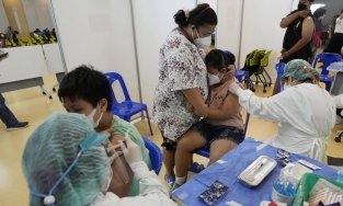 Thái Lan: Từ ngày 31/1 sẽ bắt đầu tiêm vaccine COVID-19 cho trẻ 5-11 tuổi 