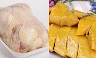 Mẹo luộc gà đông lạnh để da giòn sần sật, thịt chắc ngọt, thơm ngon không kém gà tươi