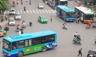 Không còn vùng cam, Hà Nội cho xe bus hoạt động 100% công suất