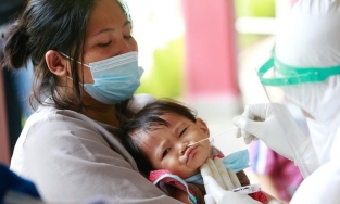 Trẻ mắc COVID-19 sớm khỏi bệnh, diễn biến nhẹ, nhưng sau đó suy đa tạng và nhiều hệ lụy nguy hiểm