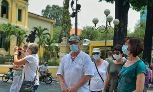 Đề xuất khôi phục chính sách miễn thị thực như trước dịch và chấp nhận test nhanh với du khách