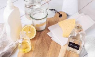 Công dụng bất ngờ khi đổ giấm vào thớt gỗ, chị em nào cũng nên biết để tận dụng