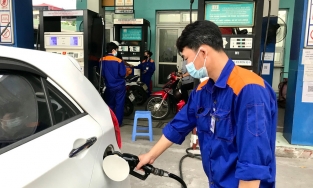 Giá xăng có cơ hội giảm 1.100 đồng/lít từ tháng 4