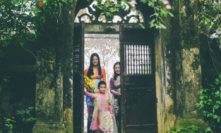 Năm Tân Sửu 2021, người buôn bán chọn tuổi nào xông đất phúc lộc đầy nhà?