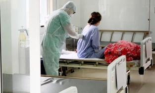 Cô gái lập kỷ lục không mong muốn: 6 lần bị cách ly trong một năm