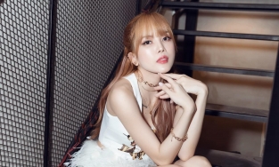 Thiều Bảo Trâm là ai: Lisa phiên bản Việt, có cả nhan sắc và tài năng 