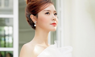 Đồng cảnh ngộ với Thiều Bảo Trâm, Midu 'bắt trend' với từ khóa 'trà xanh'