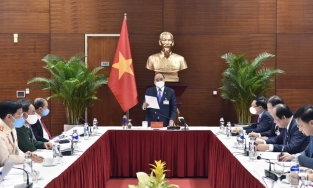 Thủ tướng họp khẩn về Covid-19, xác định ổ dịch lớn nhất trong cộng đồng
