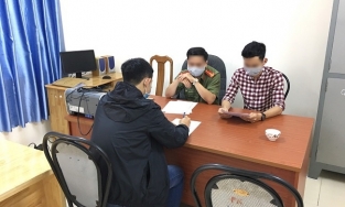 Giả làm công văn của chủ tịch tỉnh cho học sinh nghỉ học hết tháng 2, nam sinh lớp 10 bị công an triệu tập