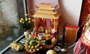 Đặt bàn thờ Thần Tài và làm lễ cúng Thần Tài ở đâu?