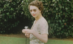 Những bức ảnh cực hiếm về Nữ hoàng Elizabeth Đệ Nhị của vương quốc Anh