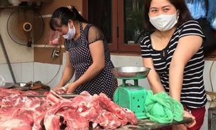 Giá thịt lợn hôm nay 13/4: Giá điều chỉnh nhẹ tại một số địa phương