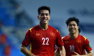 Hiệp 1 Việt Nam - Malaysia: Tiến Linh 'mở điểm', sức ép lớn cuối hiệp về phía khung thành Tấn Trường