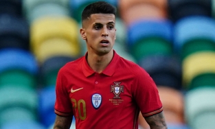 EURO 2020: Bồ Đào Nha 'có biến' vì Joao Cancelo nhiễm Covid-19, Diogo Dalot được triệu tập gấp lên thay thế
