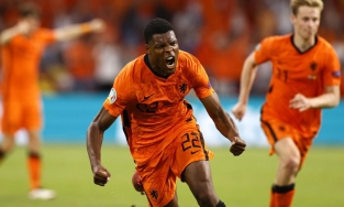 EURO 2020: Hà Lan 3 - 2 Ukraine, đôi công hấp dẫn và chiến thắng sát sao cho 'Cơn lốc màu da cam'