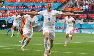 Kết quả EURO 2020: Hà Lan 0-2 Czech, thẻ đỏ ngớ ngẩn và điểm kết đáng tiếc cho 'Cơn lốc màu da cam'