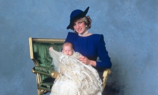 Nhìn lại những khoảnh khắc đáng nhớ nhất trong cuộc đời Công nương Diana