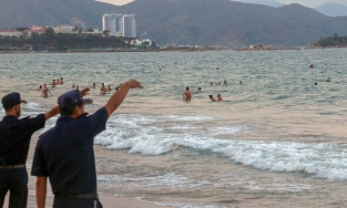 Bão số 12: Khánh Hòa cấm biển, khẩn cấp sơ tán dân