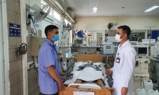 Uống rượu với thịt chó, chàng trai 32 tuổi tử vong 