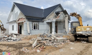 Phú Quốc: Tháo dỡ 8 căn biệt thự vô chủ