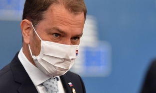 Thủ tướng Slovakia dương tính với Covid-19