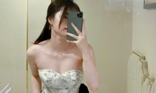 Đăng ảnh thả thính, tình cũ Quang Hải bị đồn hẹn hò nam rapper 'Rap Việt'