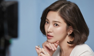 Trước Son Ye Jin, những bóng hồng nào đã bước qua cuộc đời Hyun Bin