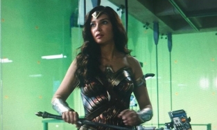 Nhan sắc diễn viên đóng thế Wonder Woman: Đẹp, ngầu không kém nữ chính