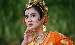 Thỏ Ngọc của Tây du ký 1986: Tài năng, xinh đẹp, giàu sang và cô đơn