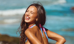 Vẻ đẹp không thể rời mắt của siêu mẫu da nâu Isabelle Mathers