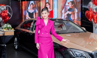 Lê Âu Ngân Anh chơi sang tậu xế hộp 8 tỷ mừng thăng chức Giám đốc