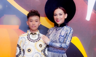 Phi Nhung đăng đàn nhờ cộng đồng mạng dạy dỗ con nuôi Hồ Văn Cường