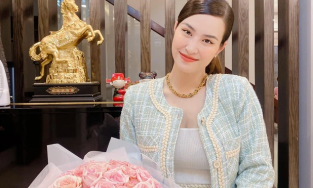 Kỷ niệm 12 năm yêu Ông Cao Thắng, nhan sắc mẹ bỉm Đông Nhi trở thành tâm điểm