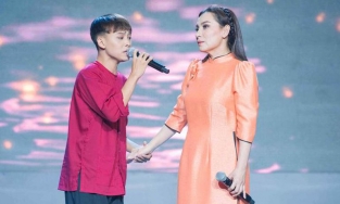 Hồ Văn Cường muốn mua nhà ở riêng với bố mẹ ruột sau lùm xùm với mẹ nuôi Phi Nhung