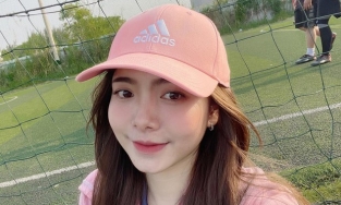 Mê mẩn vẻ đẹp của gái xinh Lào thu hút đông đảo fan Việt trên TikTok 