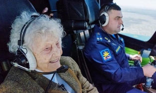 Nga: Cụ bà 99 tuổi lái máy bay chiến đấu 