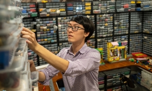 Chàng trai Việt nổi tiếng thế giới nhờ sở thích chơi Lego