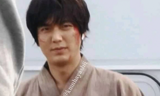 Lộ hình ảnh xuống sắc của Lee Min Ho: Tóc tai bù xù, thân hình phát tướng