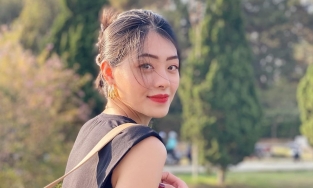 Cô gái trong MV 'Muộn rồi mà sao còn' của Sơn Tùng M-TP là ai?