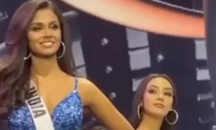 Đại diện Thái Lan bị 'soi' cử chỉ 'lườm' thí sinh khác trên sân khấu Miss Universe