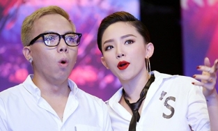 Tóc Tiên để lộ tính cách 'cù nhây' của ông xã Hoàng Touliver dù có vẻ ngoài lạnh lùng