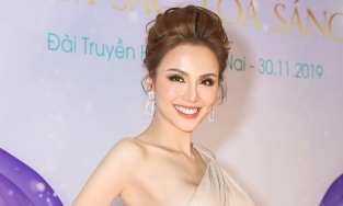 Hoa hậu Diễm Hương bình luận 'Hồi xưa em ngu ghê' dưới bài viết Á hậu Hong Kong ly hôn nhận 876 tỷ